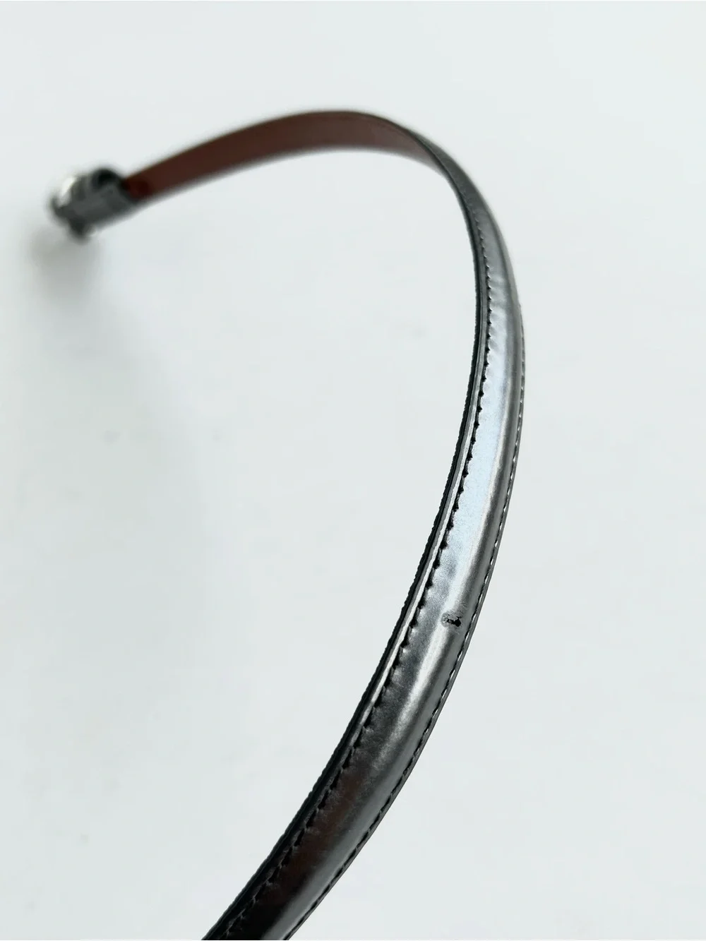 4 X Uniqlo lacquered leather skinny belt